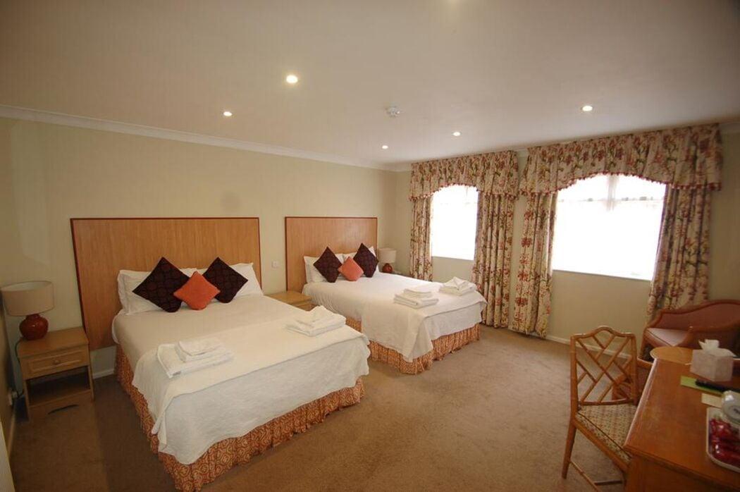 Kings Court Hotel Alcester Exterior photo