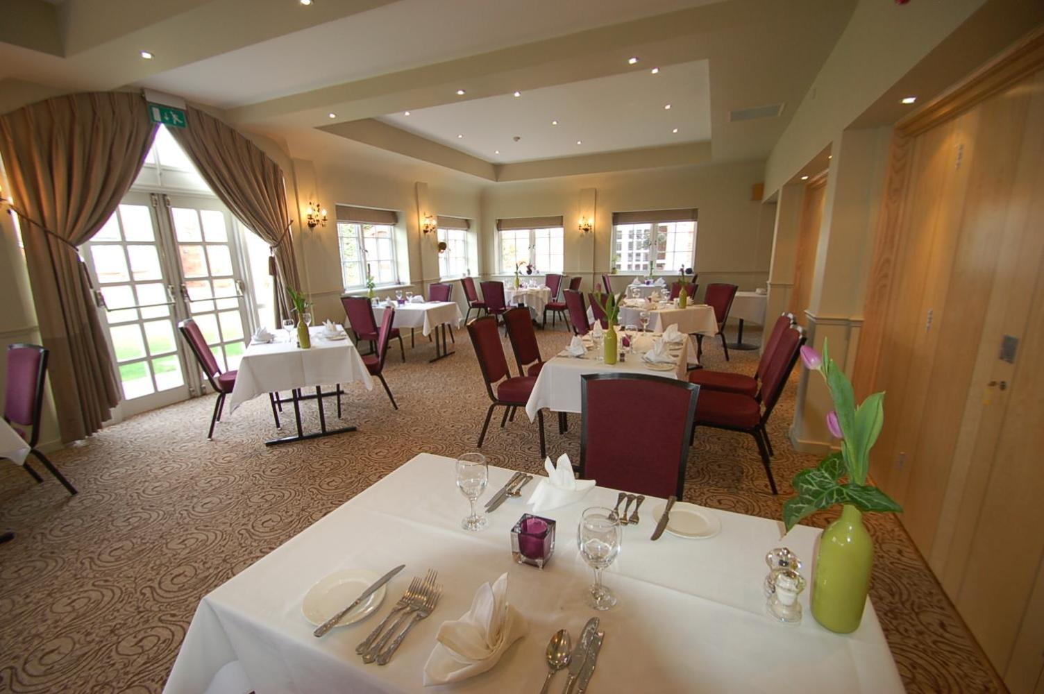 Kings Court Hotel Alcester Exterior photo