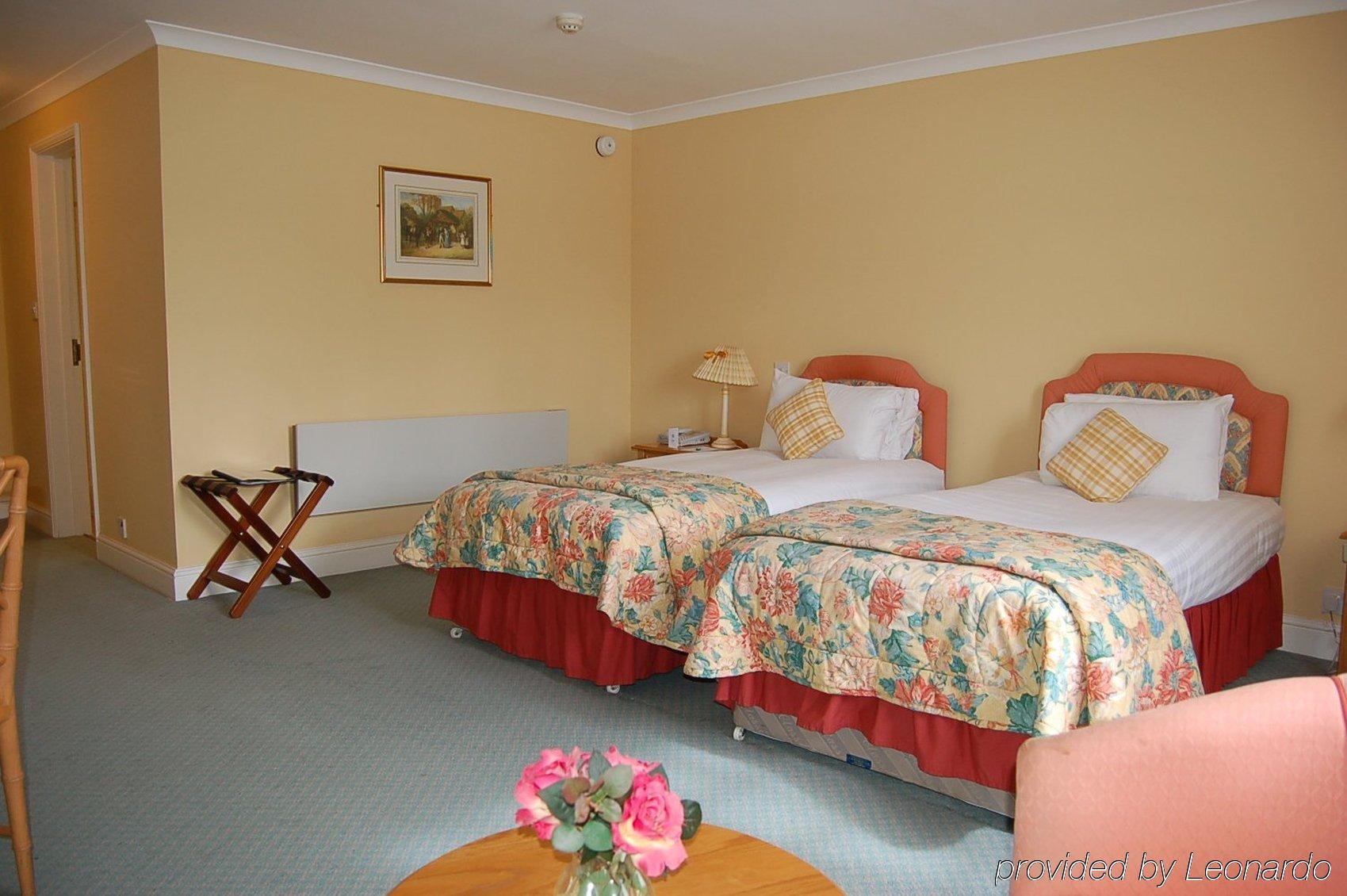Kings Court Hotel Alcester Room photo