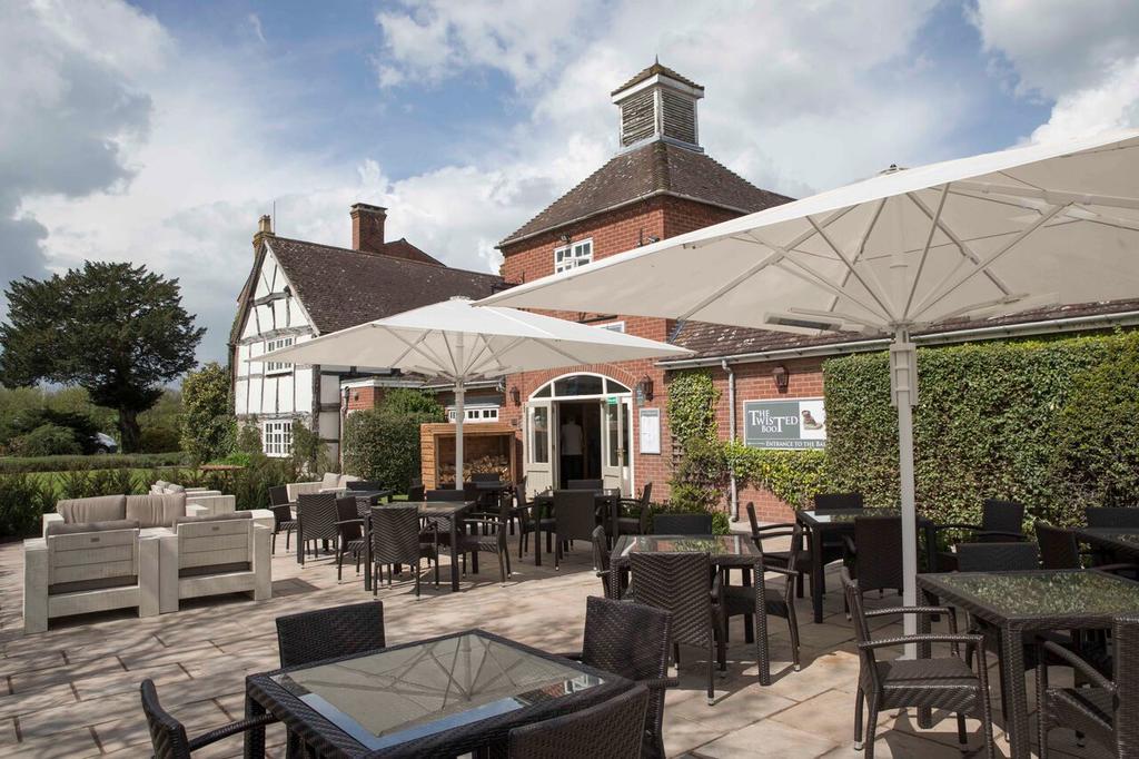 Kings Court Hotel Alcester Exterior photo